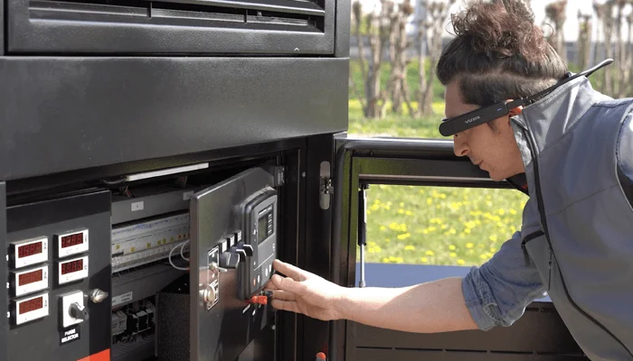 Power generators manufacturer TecnoGen leverages augmented reality for maximized uptime.