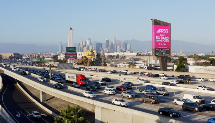 TeamViewer helps provider of iconic freestanding outdoor digital displays reduce costs, improve customer service, and spur new growth.